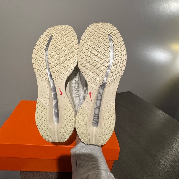 Women’s Nike Pegasus Premium - Picture 4 of 5